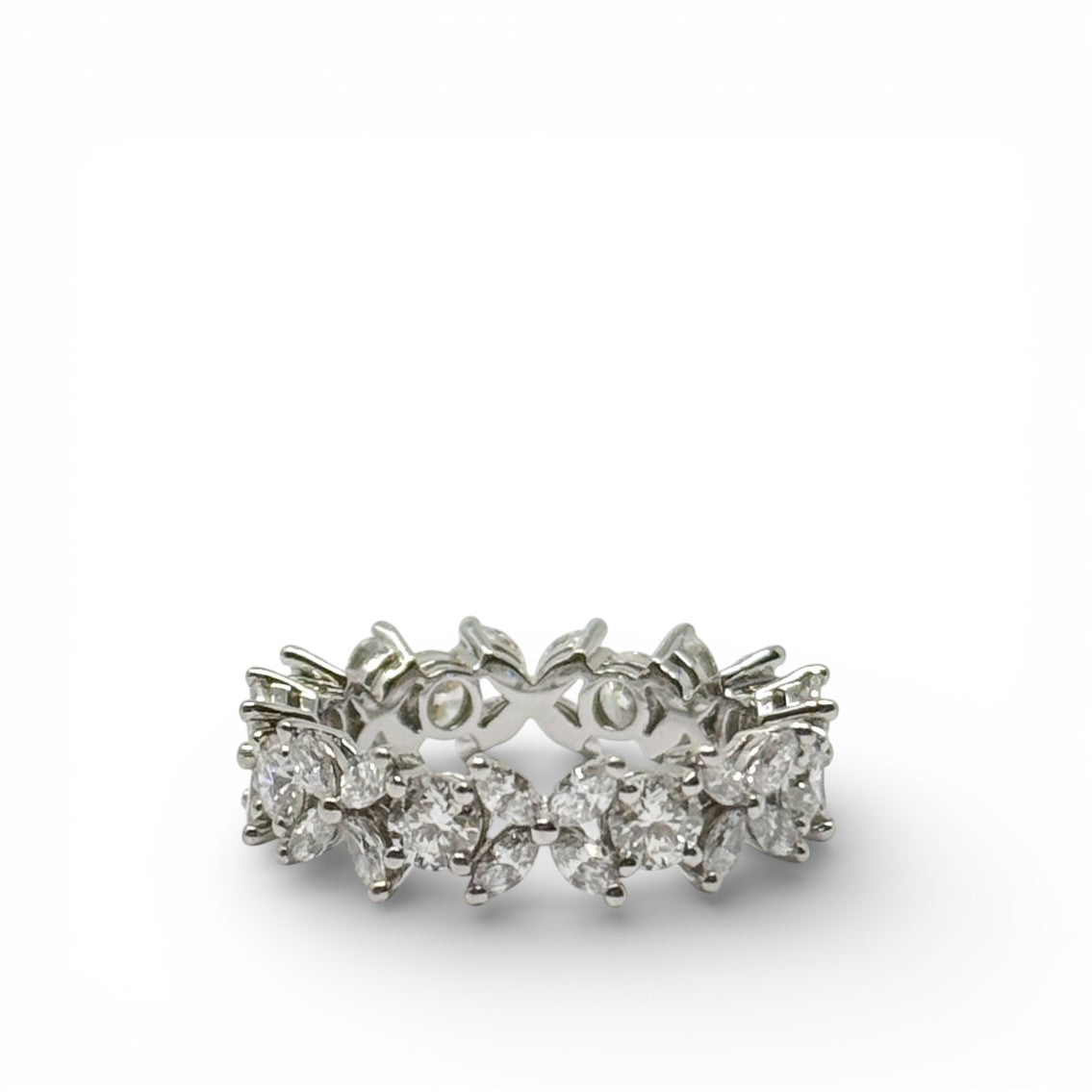 Tiffany & Co. Platinum Victoria Alternating Diamond Ring
