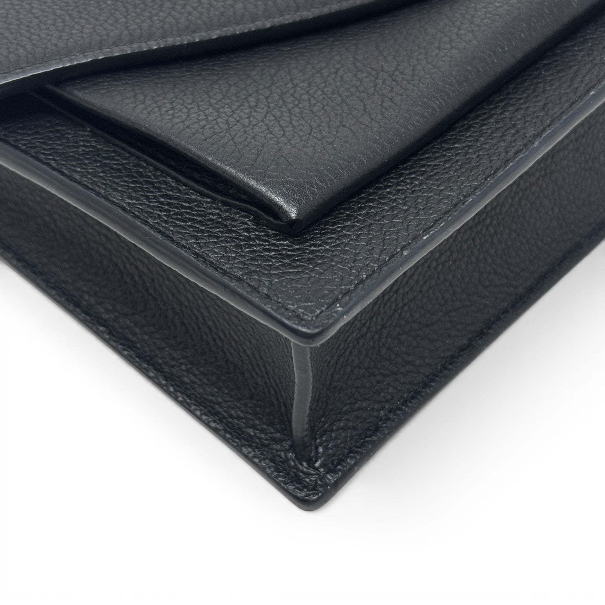 Louis Vuitton Black MylockMe Chain Pochette