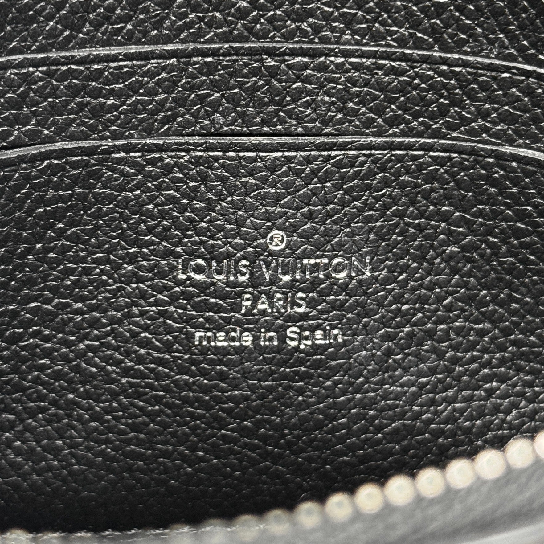 Louis Vuitton Black MylockMe Chain Pochette