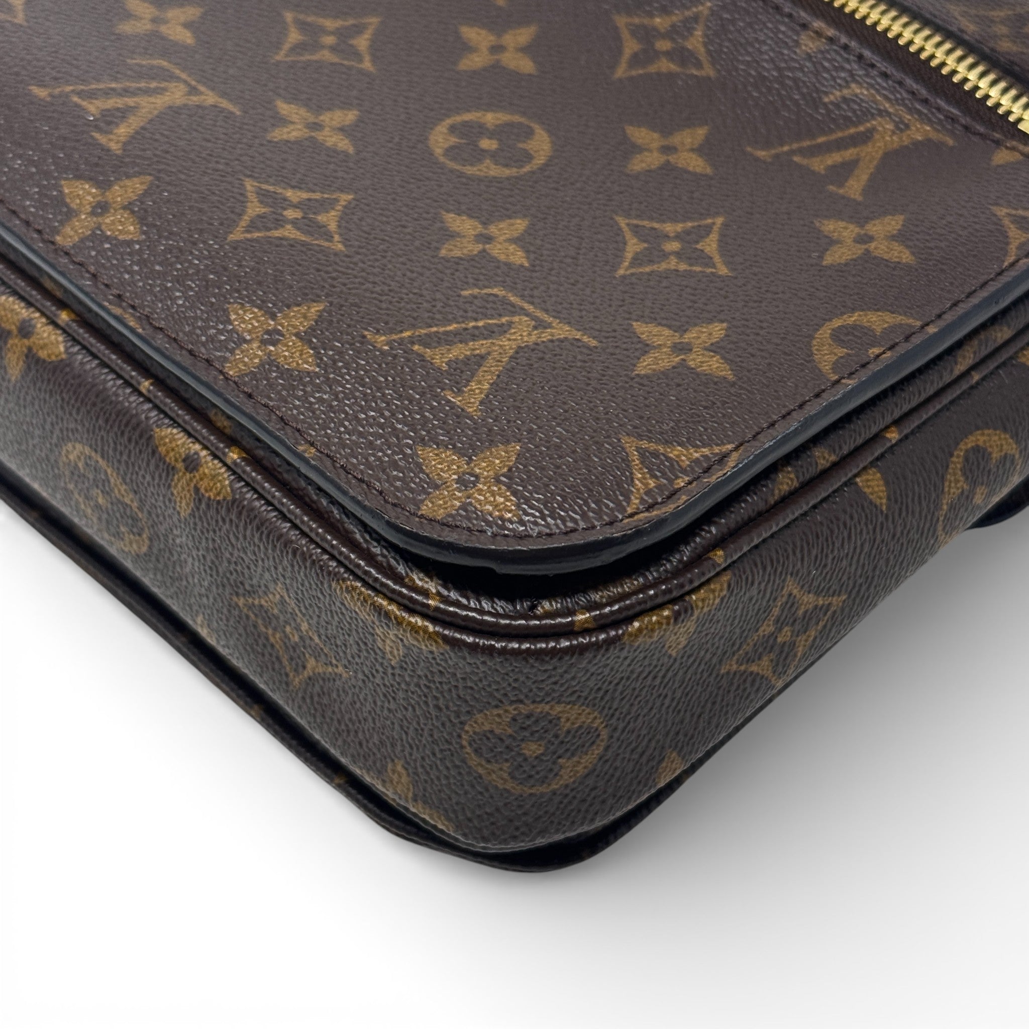 Louis Vuitton Monogram Pochette Metis