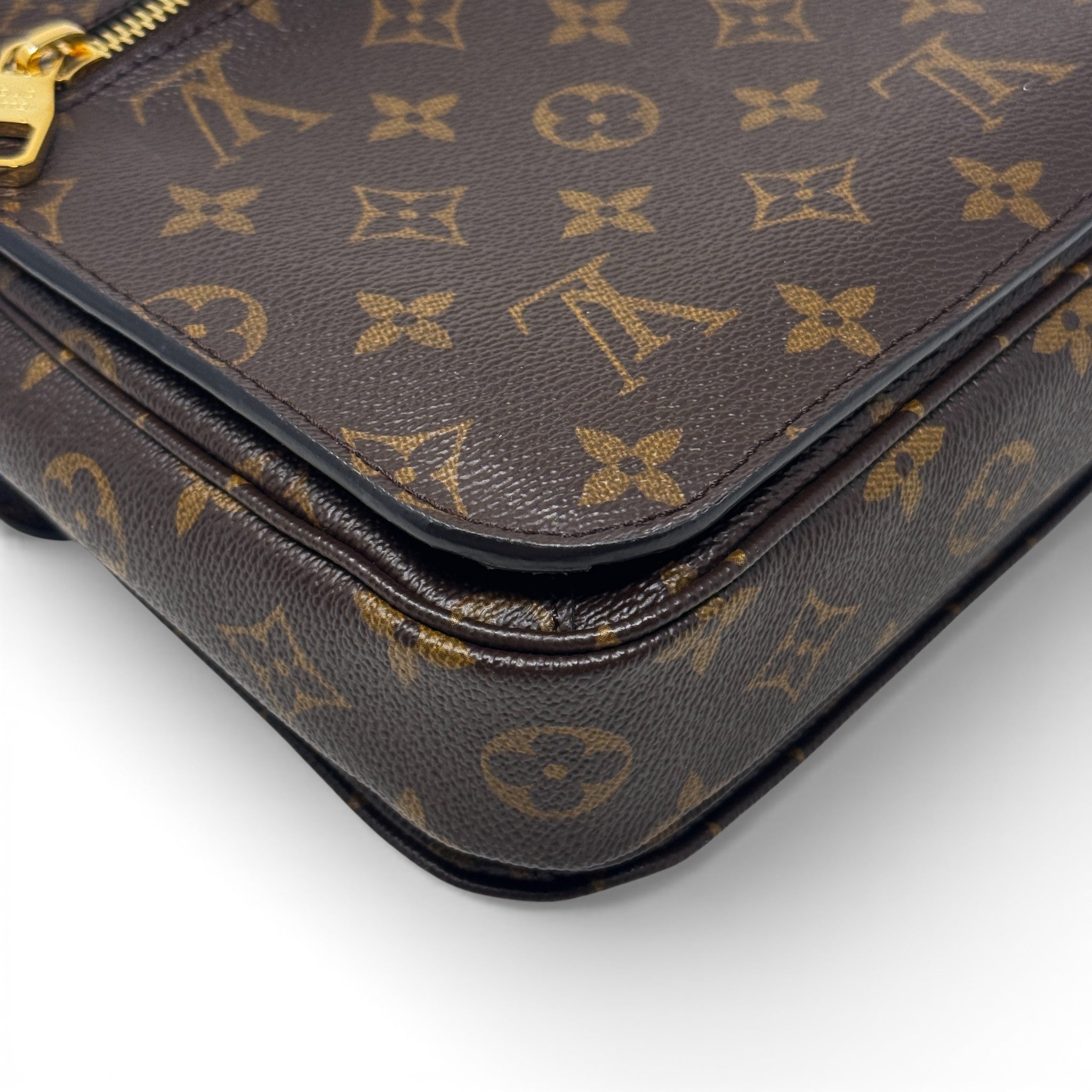 Louis Vuitton Monogram Pochette Metis