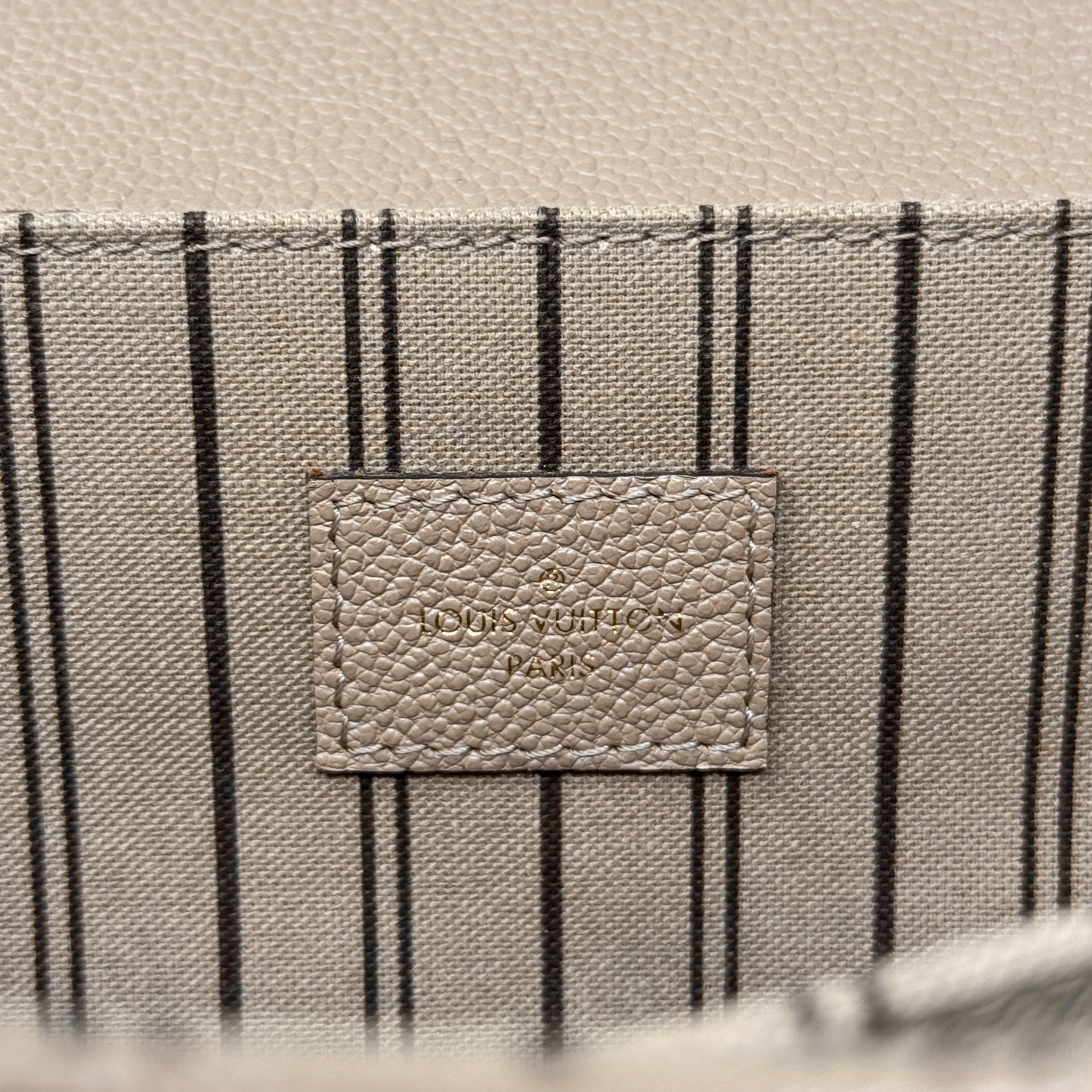 Louis Vuitton Turtledove Pochette Metis