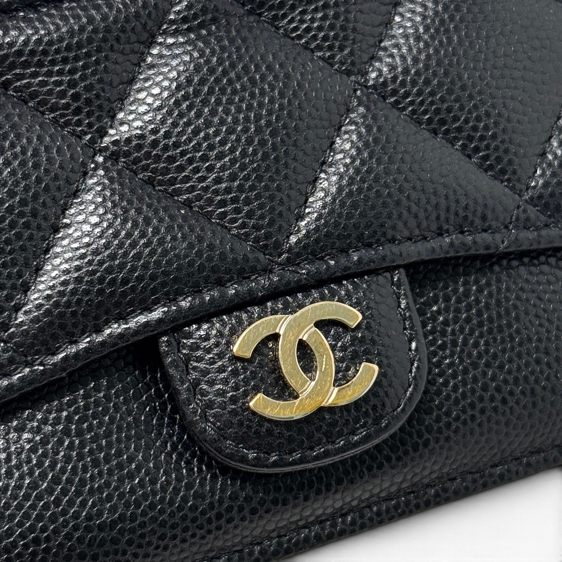 Chanel Black Classic Zipped Card Holder