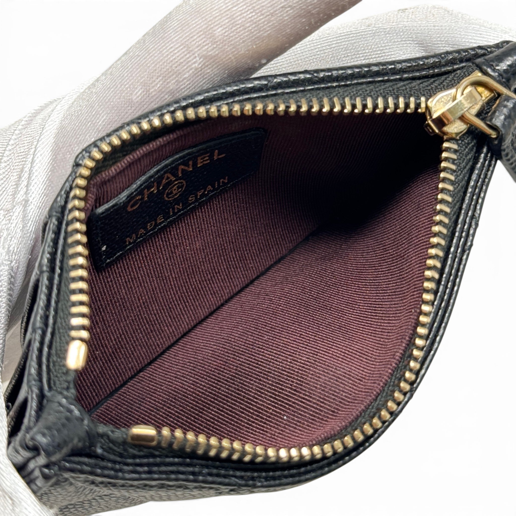 Chanel Black Classic Zipped Card Holder