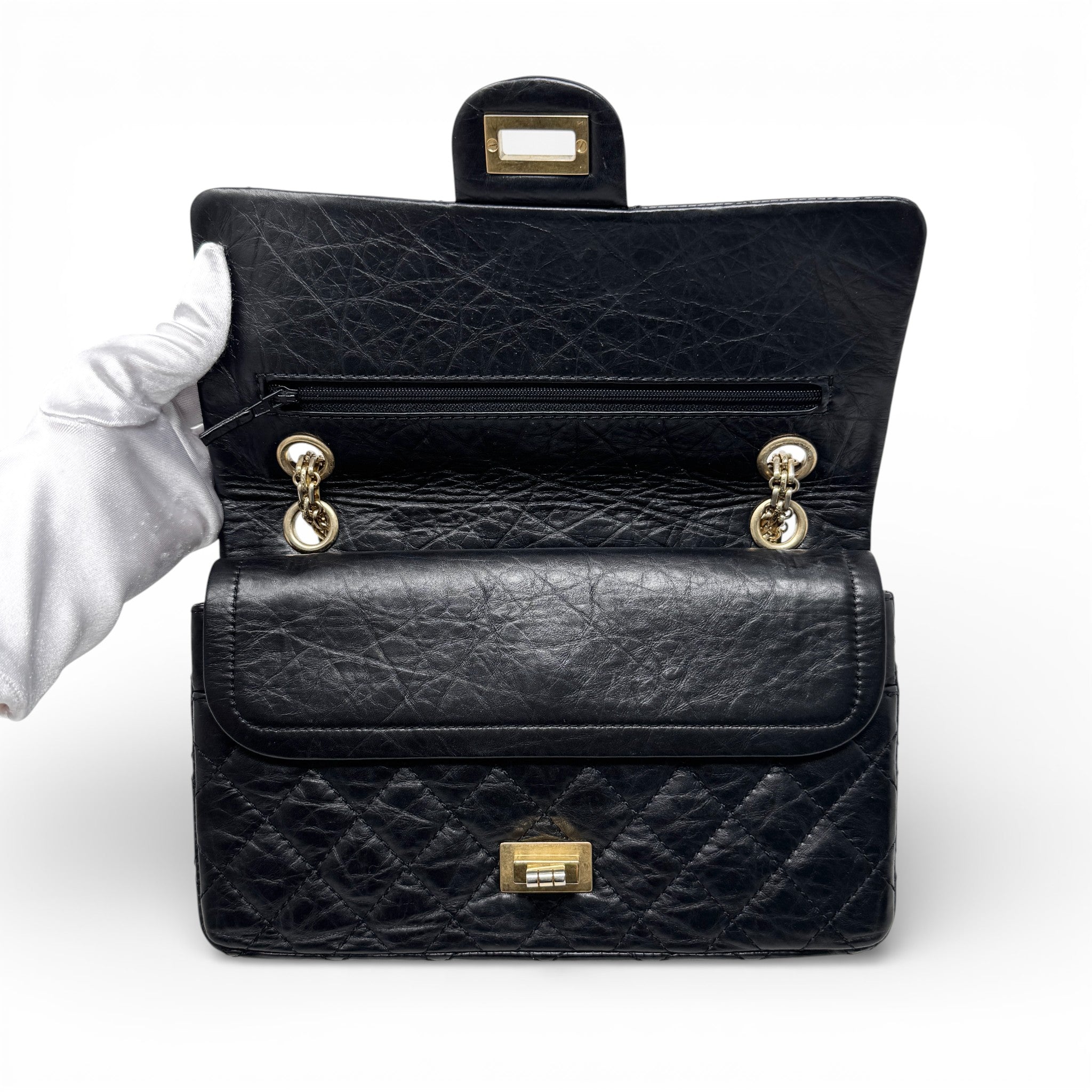 Chanel Black Calfskin 2.55 Reissue 225