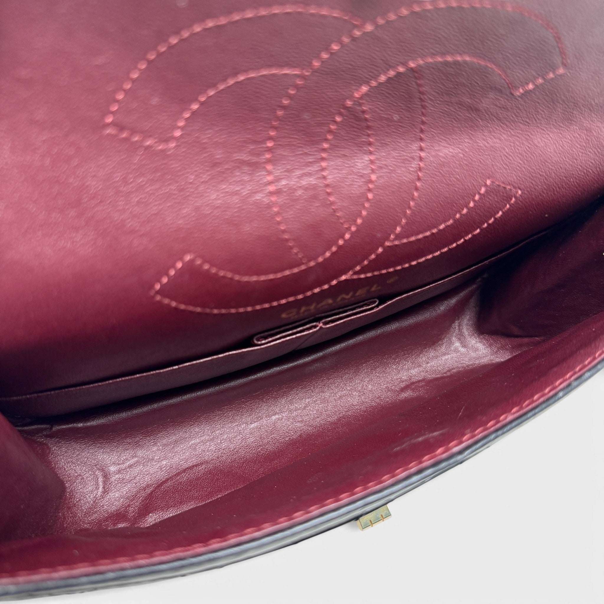 Chanel Black Calfskin 2.55 Reissue 225