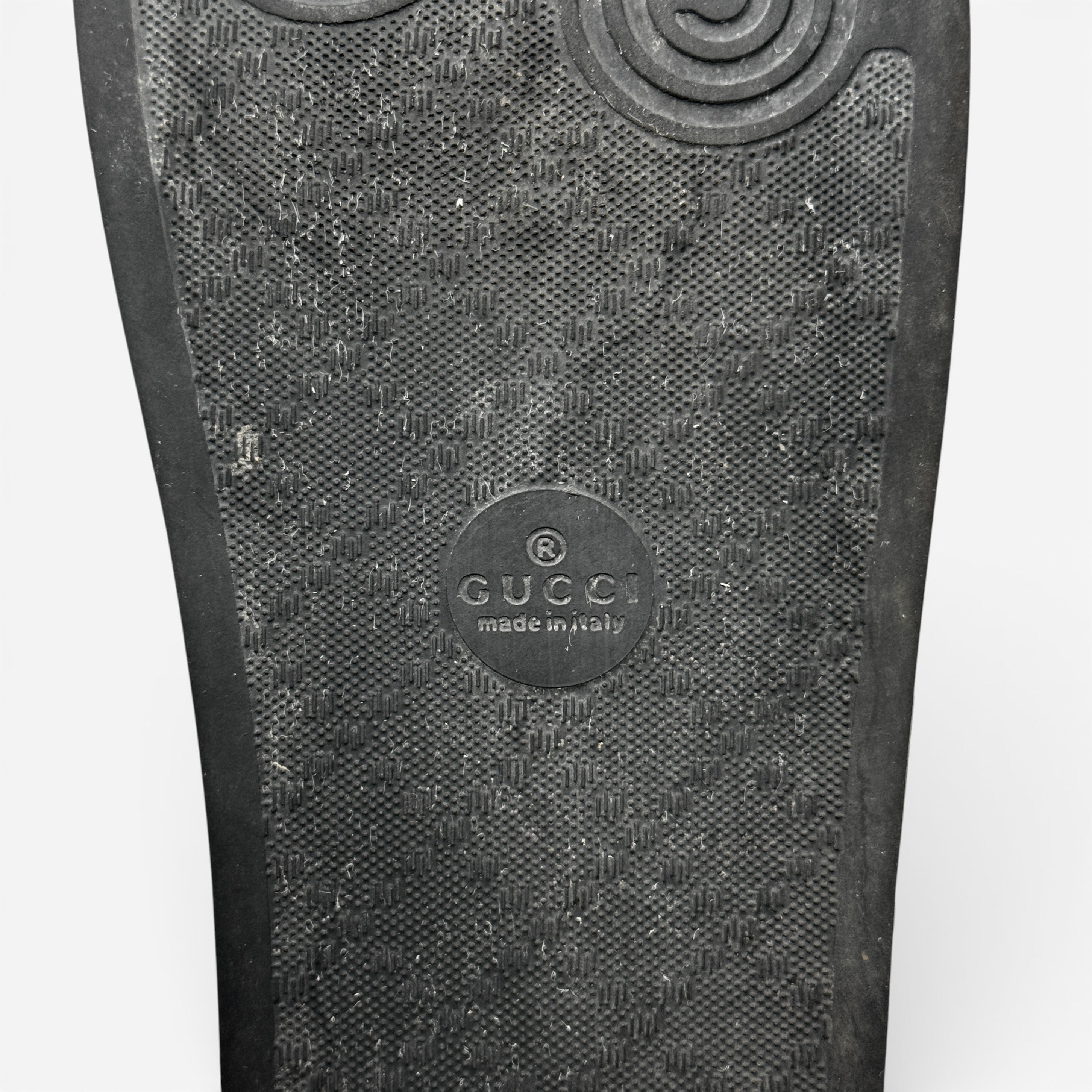 Gucci Black Rubber Logo Slides 41