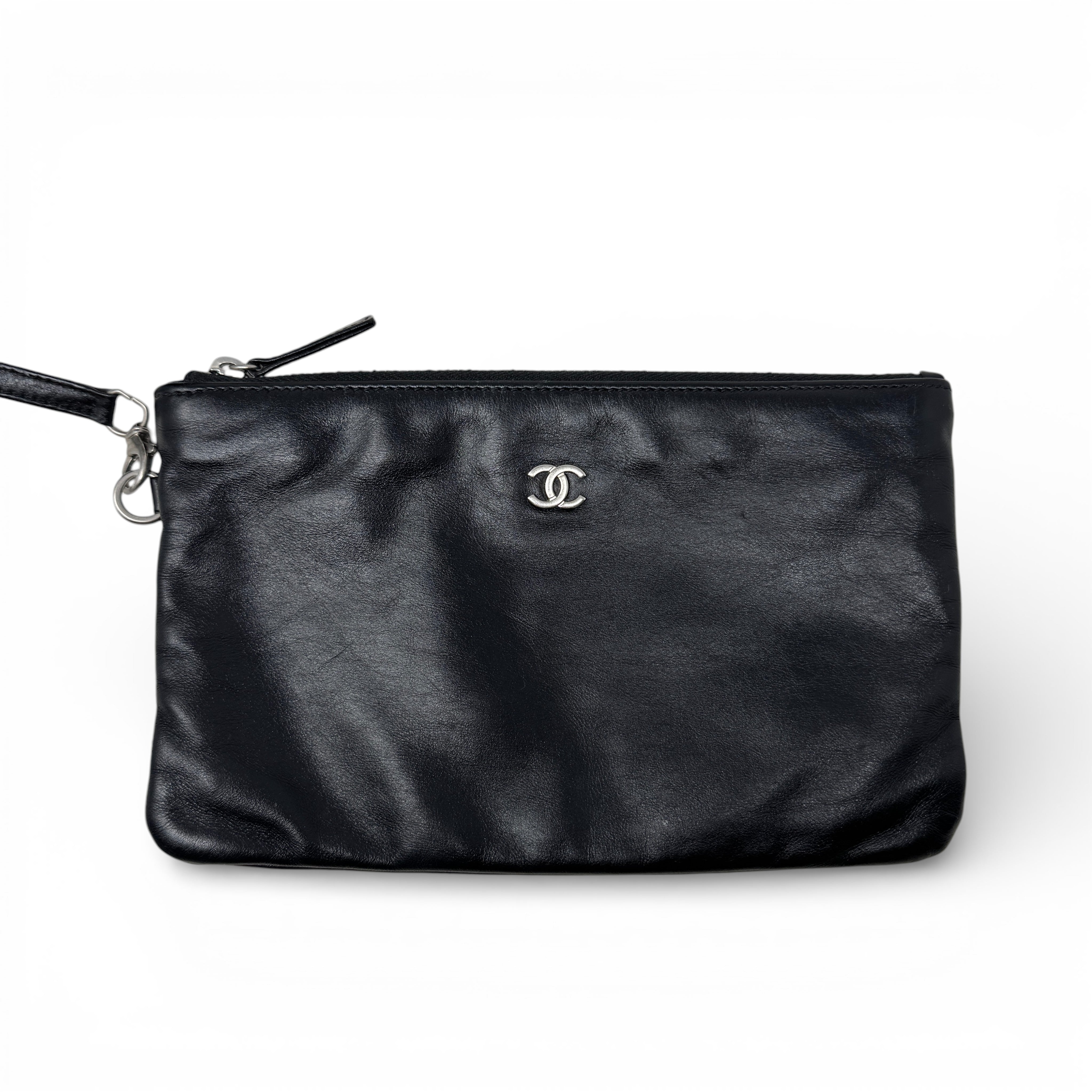 Chanel Black Small 22 Hobo With Pouch