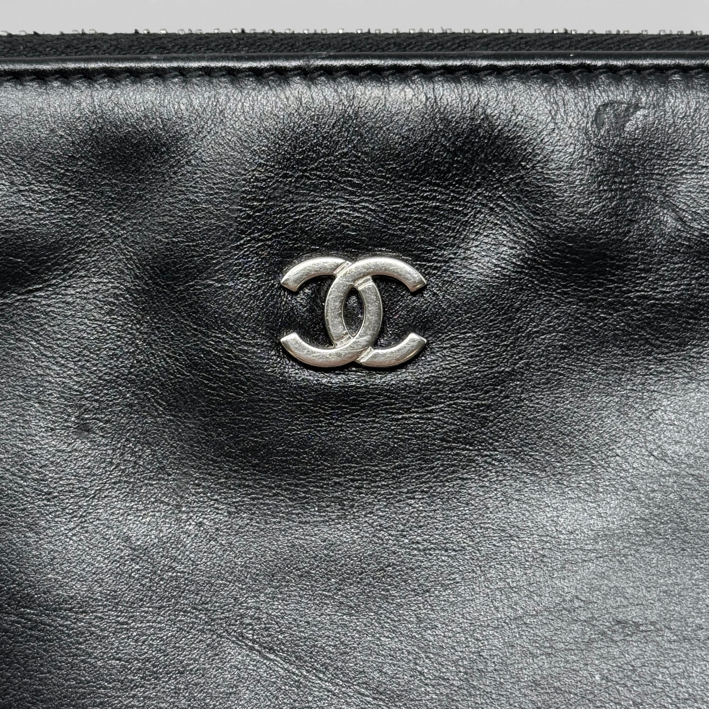 Chanel Black Small 22 Hobo With Pouch