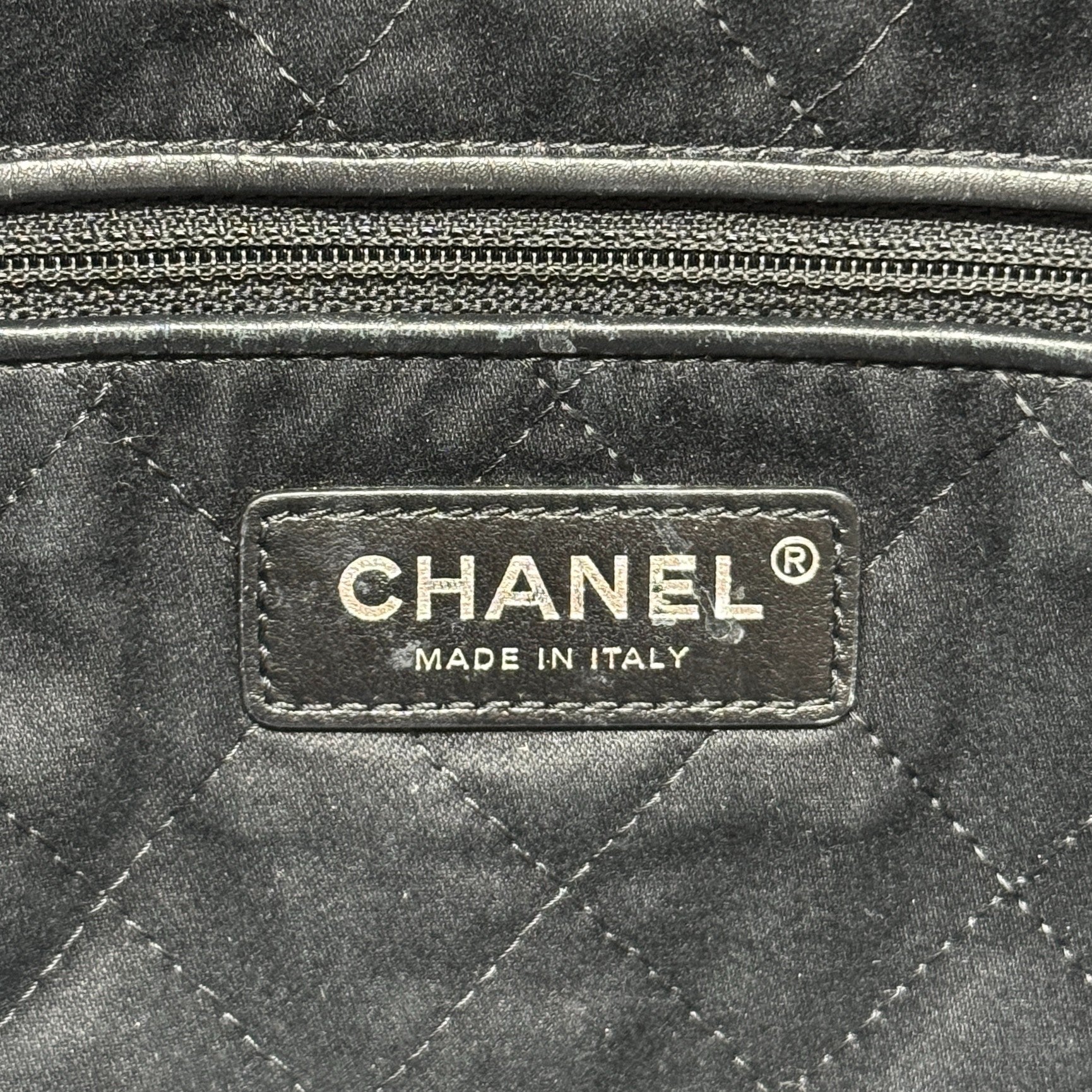 Chanel Black Small 22 Hobo With Pouch