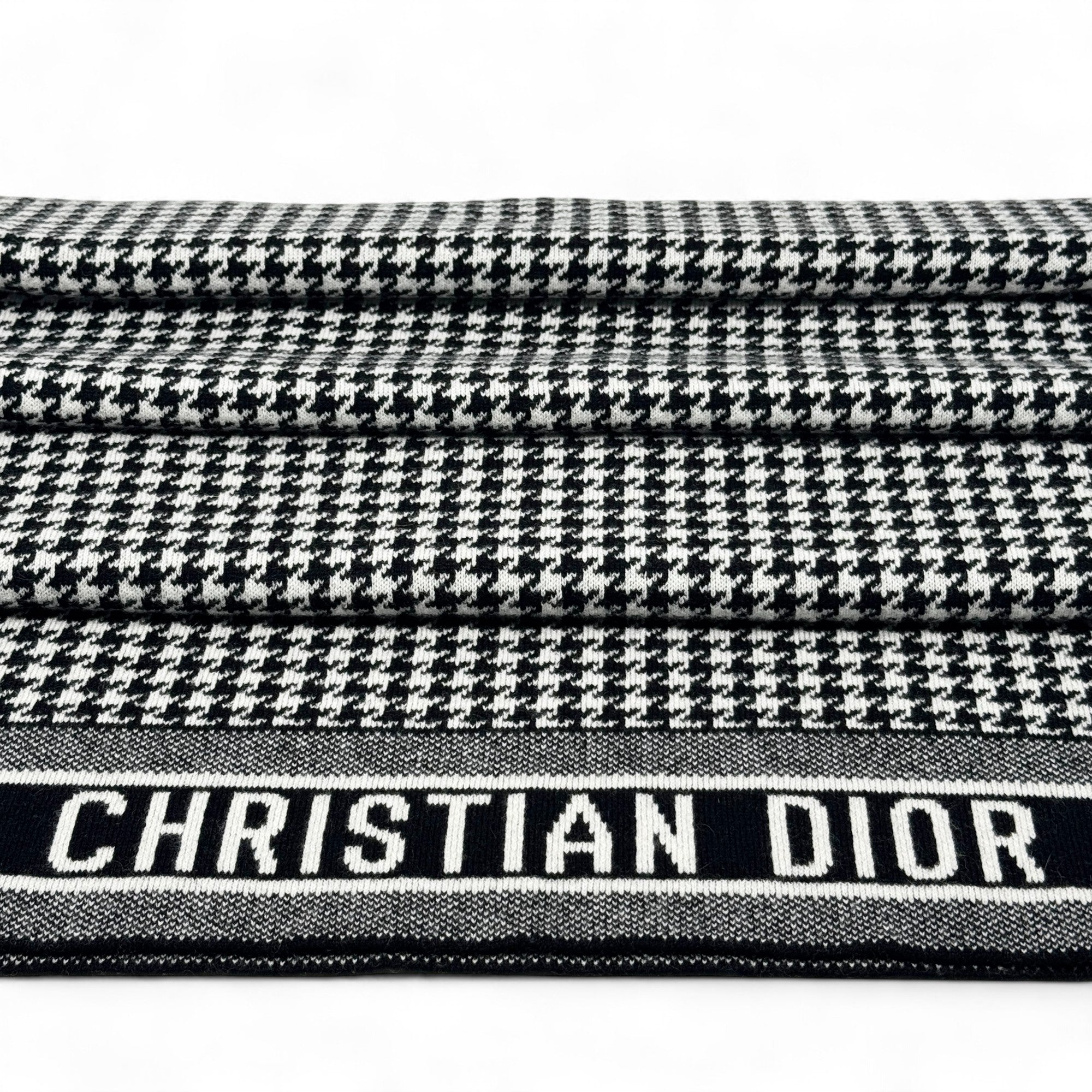 Dior 30 Montaigne Houndstooth Cashmere Scarf