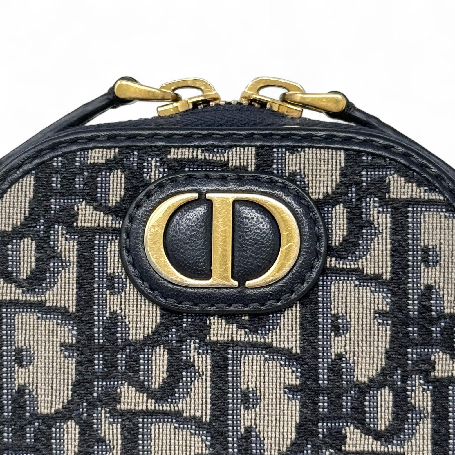 Dior Blue 30 Montaigne Call’in Phone Holder