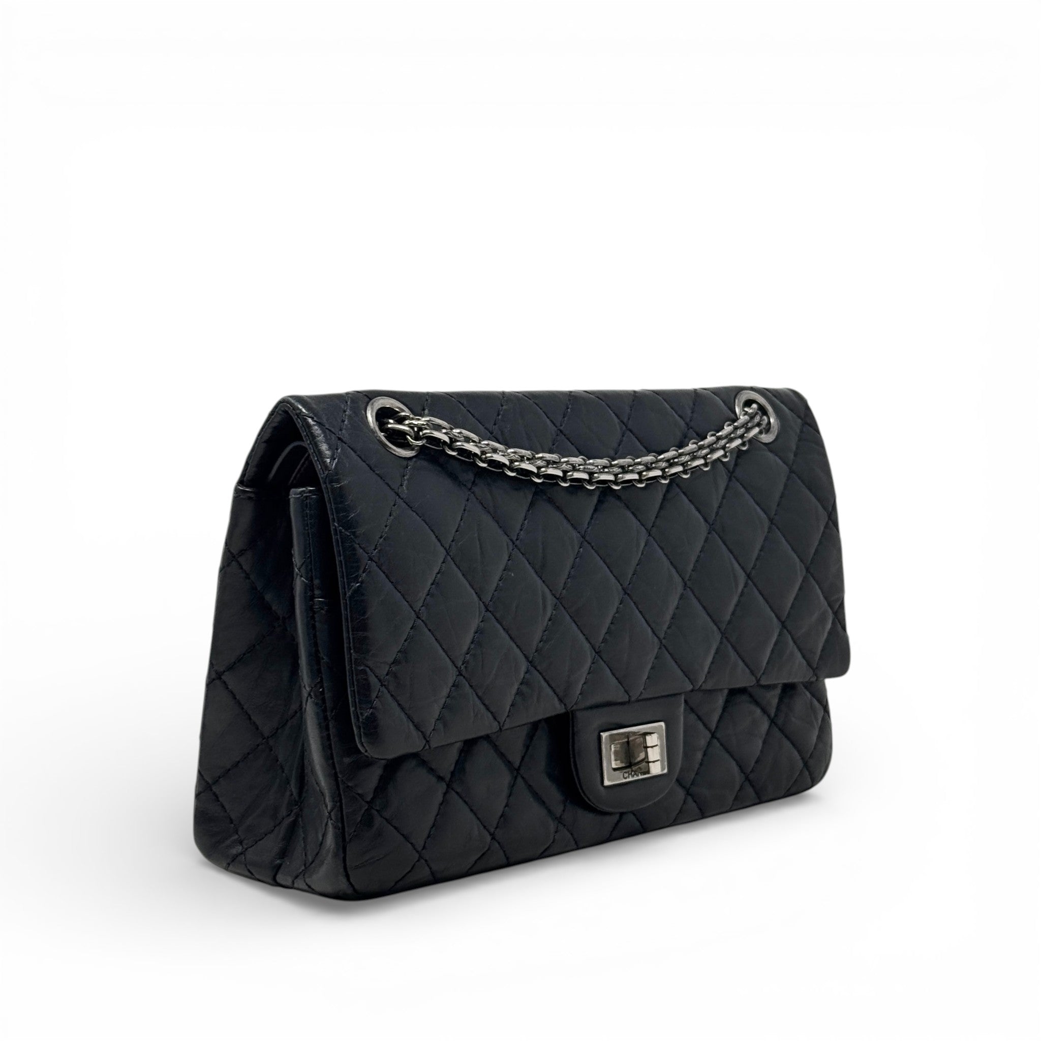 Chanel Black Calfskin 2.55 Reissue 225