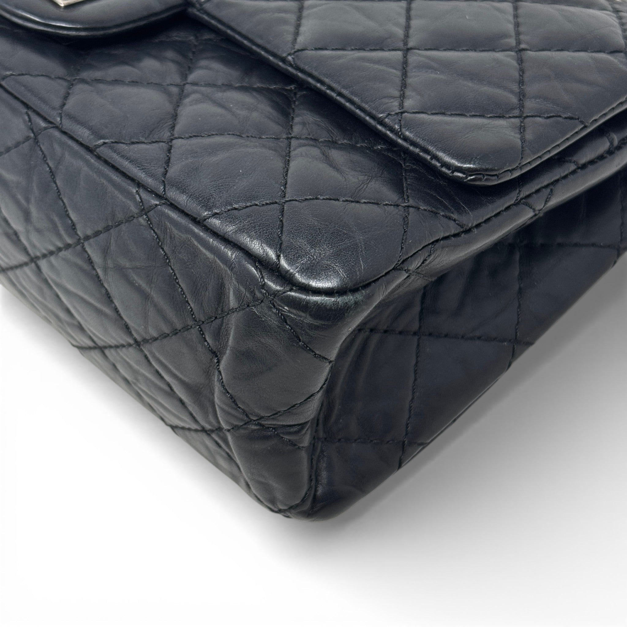 Chanel Black Calfskin 2.55 Reissue 225