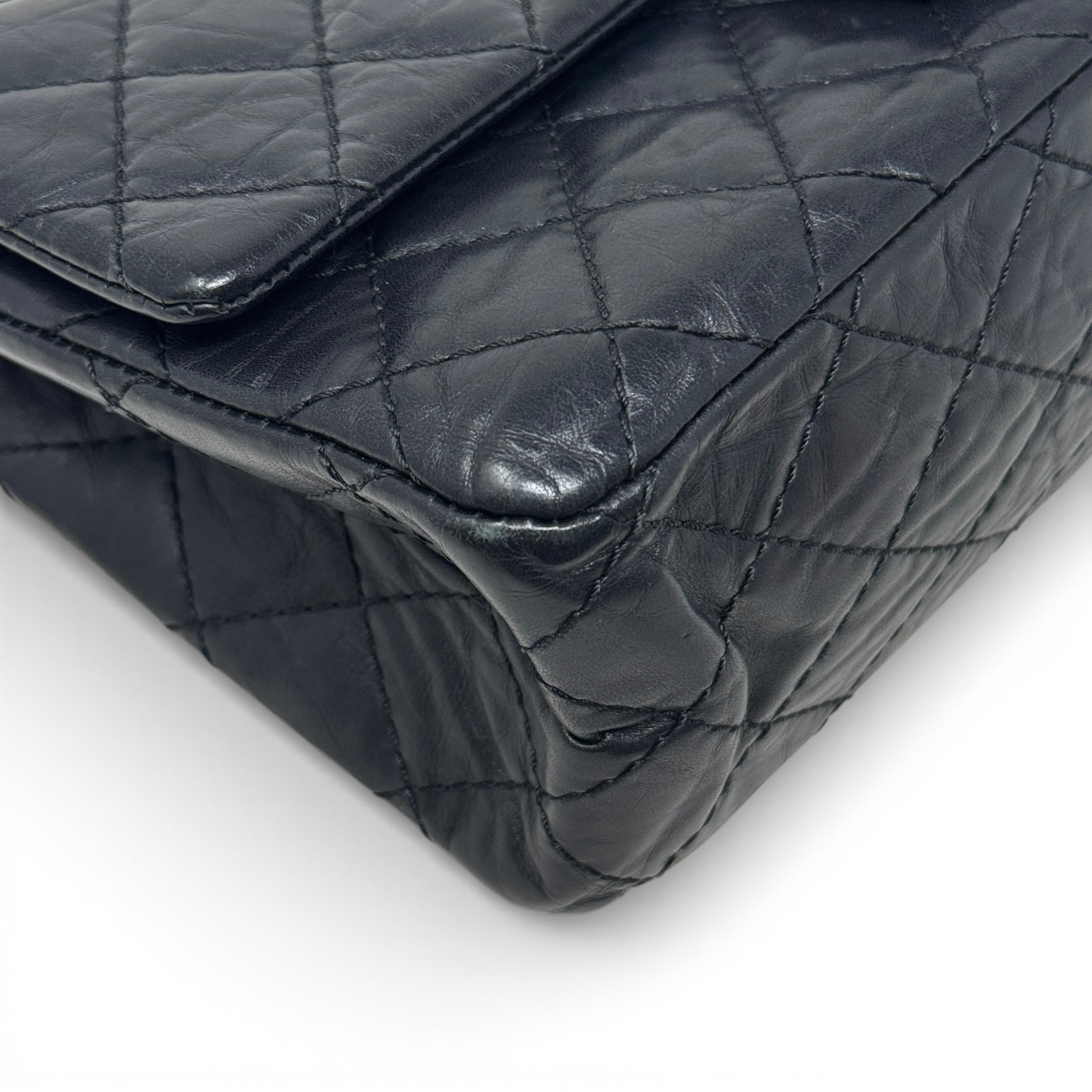 Chanel Black Calfskin 2.55 Reissue 225