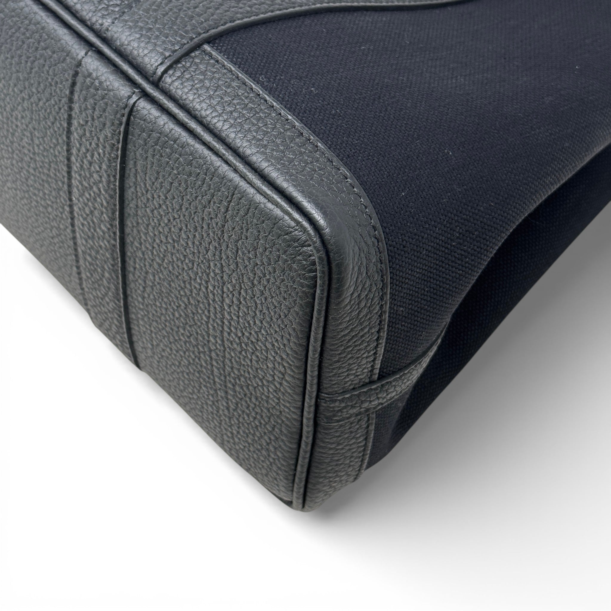 Hermes Noir Toile Garden Party 30