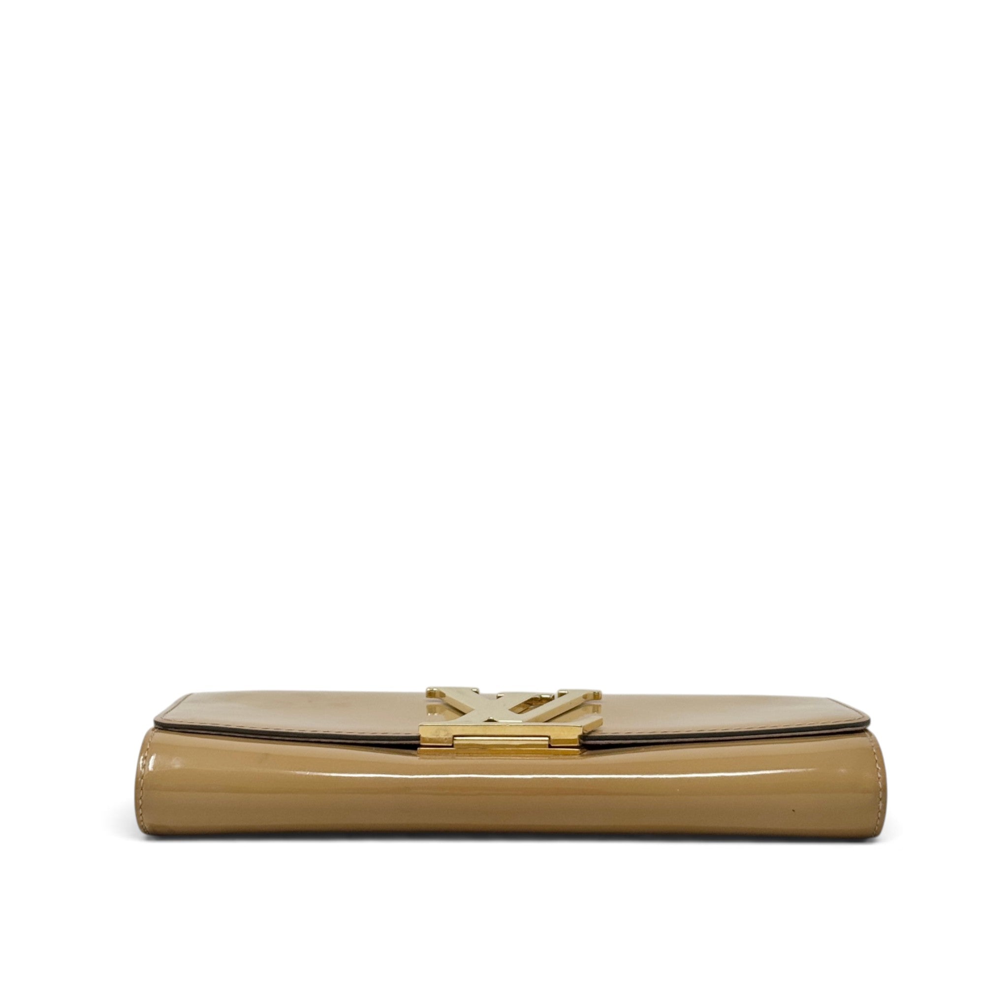 Louis Vuitton Beige Vernis Louise Clutch
