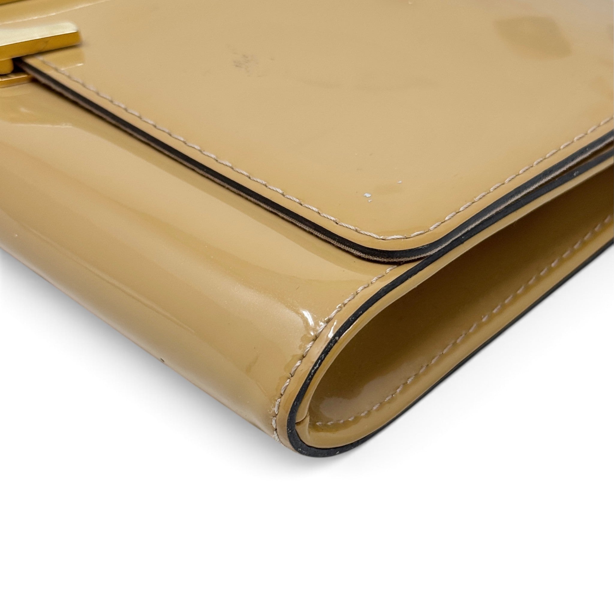 Louis Vuitton Beige Vernis Louise Clutch