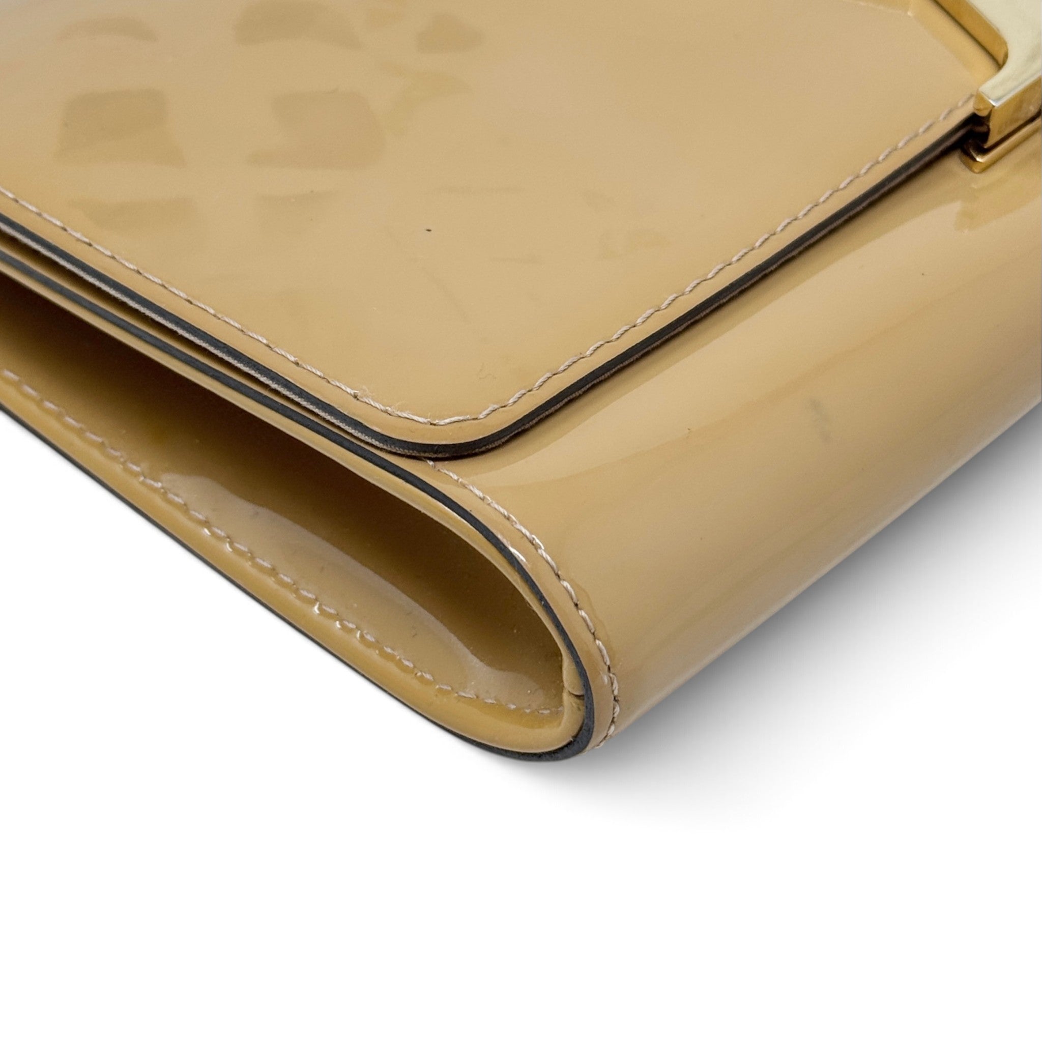 Louis Vuitton Beige Vernis Louise Clutch