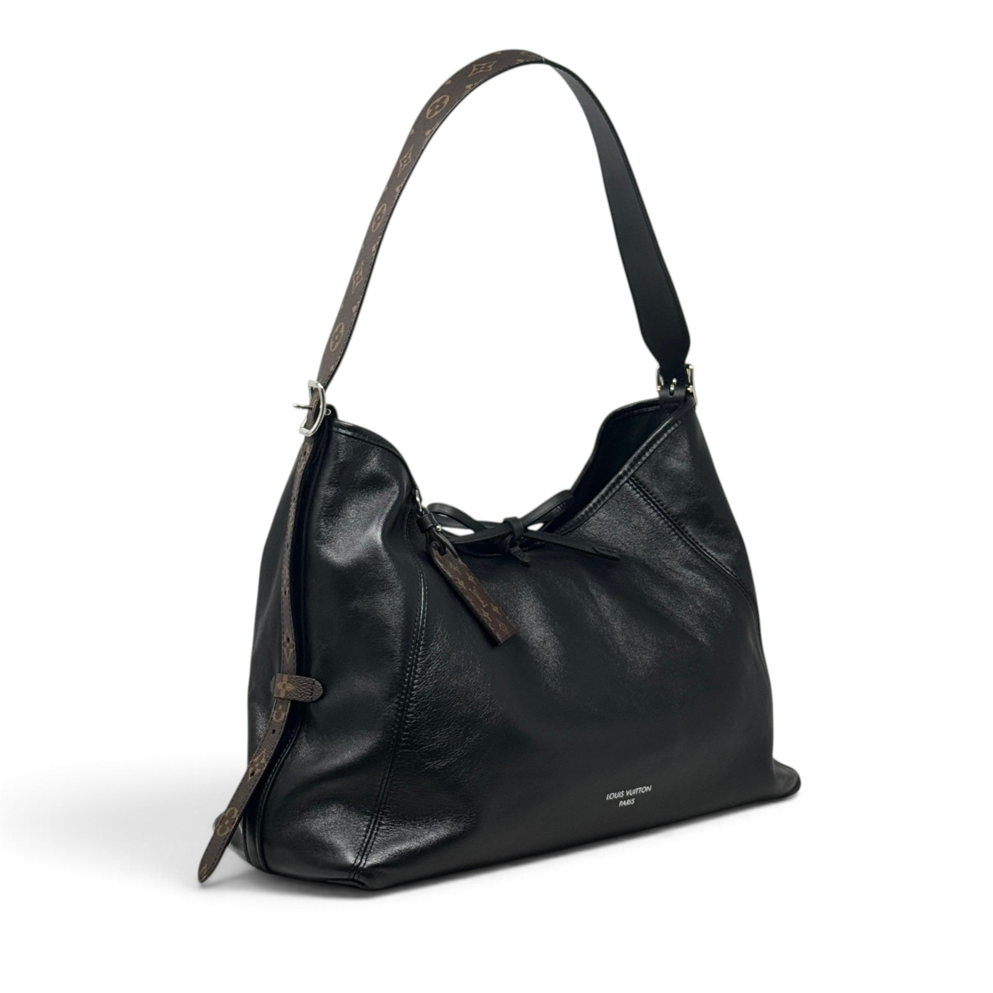 Louis Vuitton Black CarryAll Vibe MM