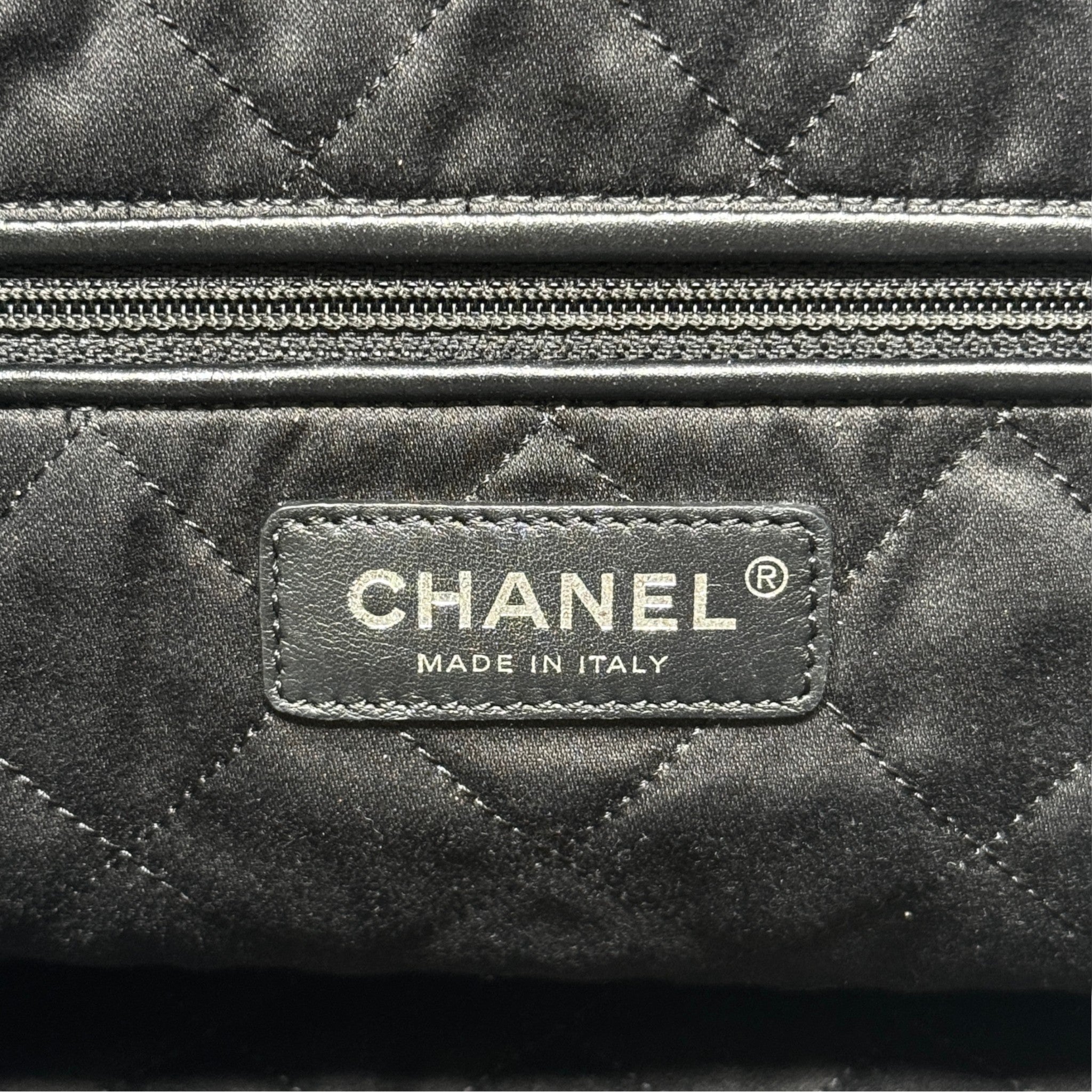 Chanel So Black Medium 22 Hobo