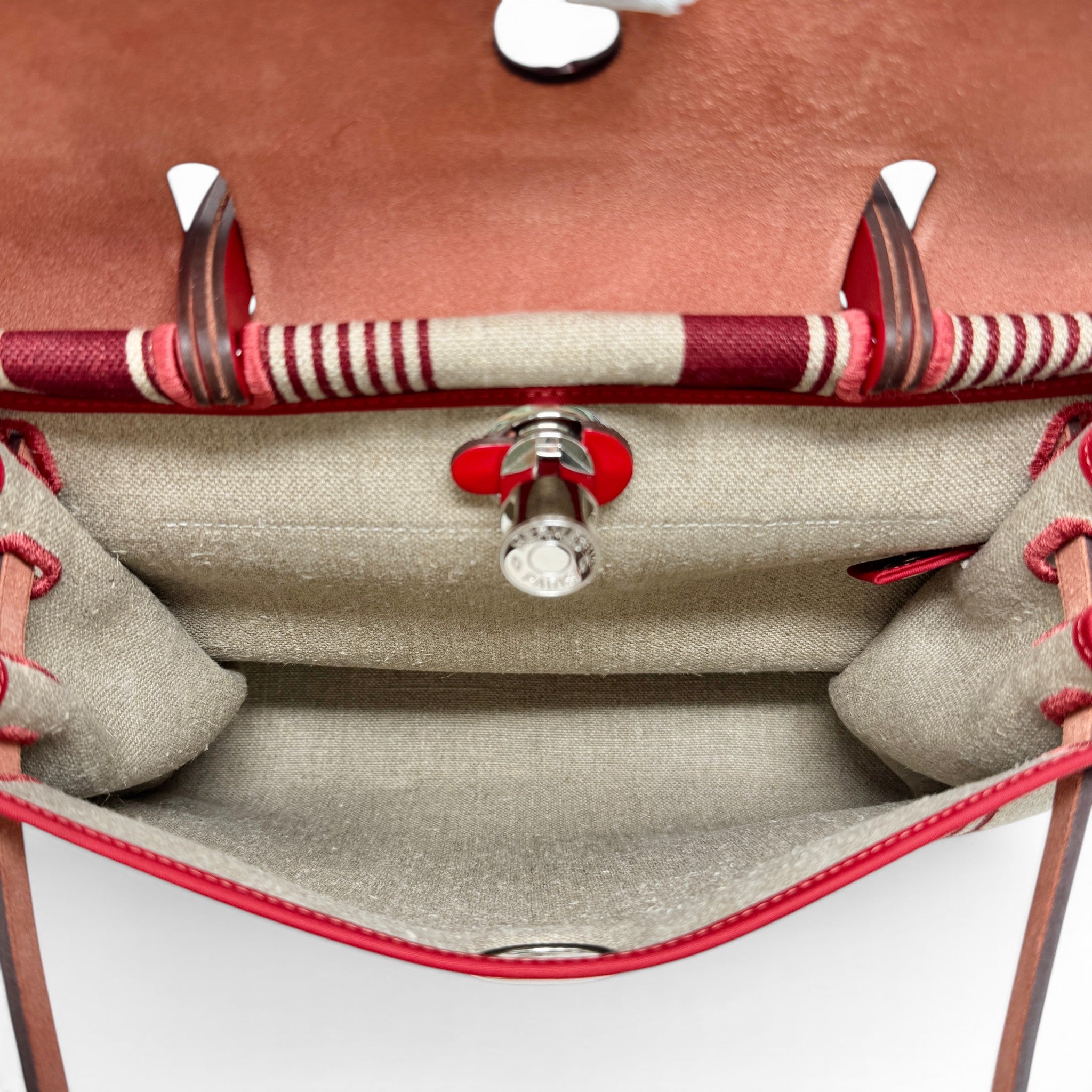 Hermes Rouge Piment H Vibration Toile Herbag Zip 31