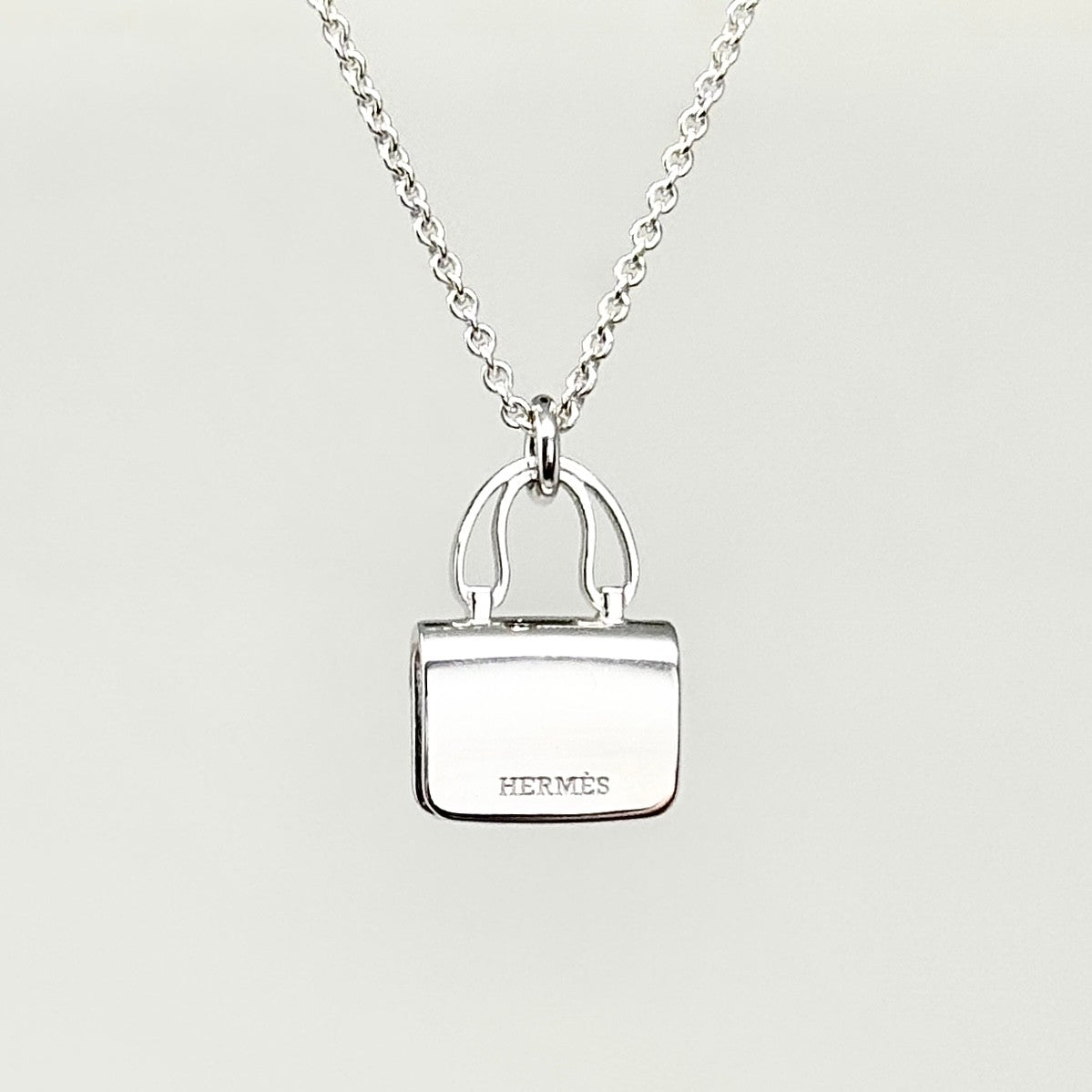 Hermes Amulettes Constance Pendant