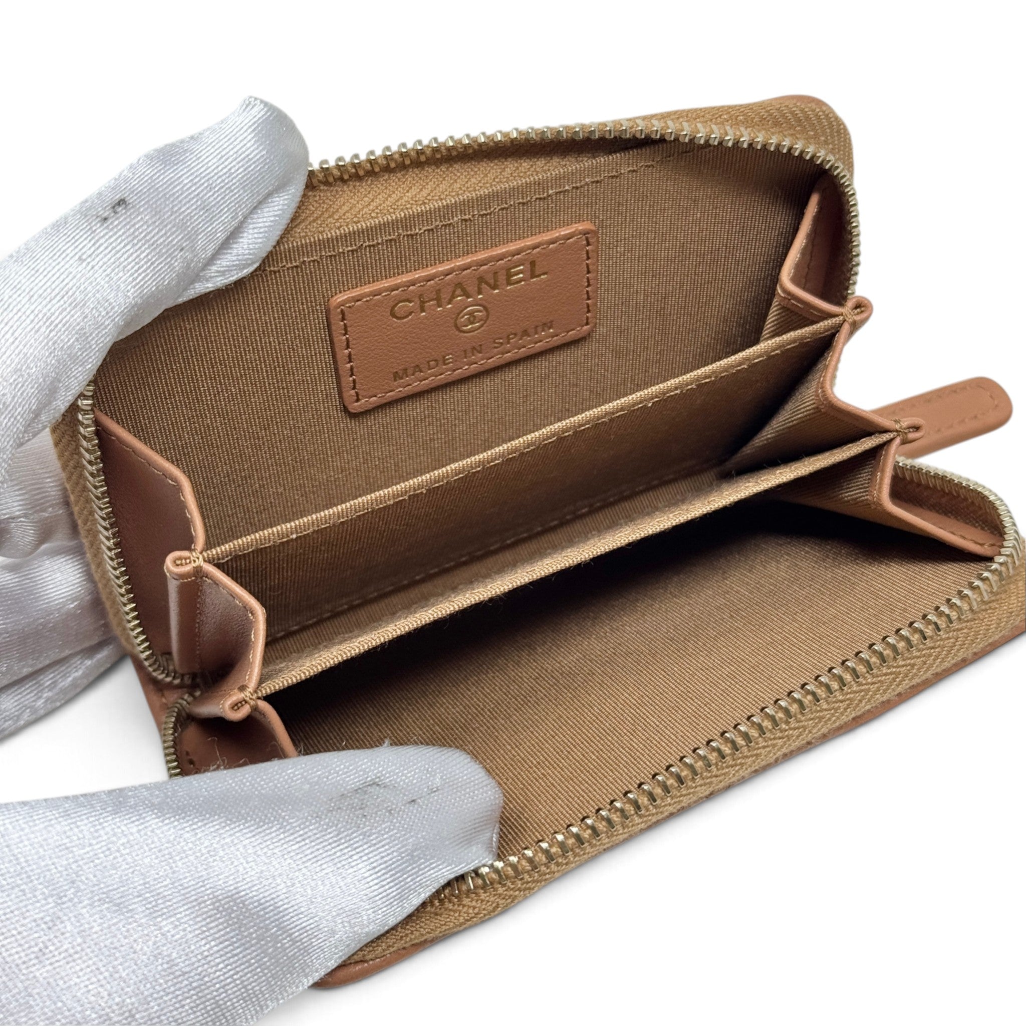 Chanel Caramel 19 Zippy Coin Purse