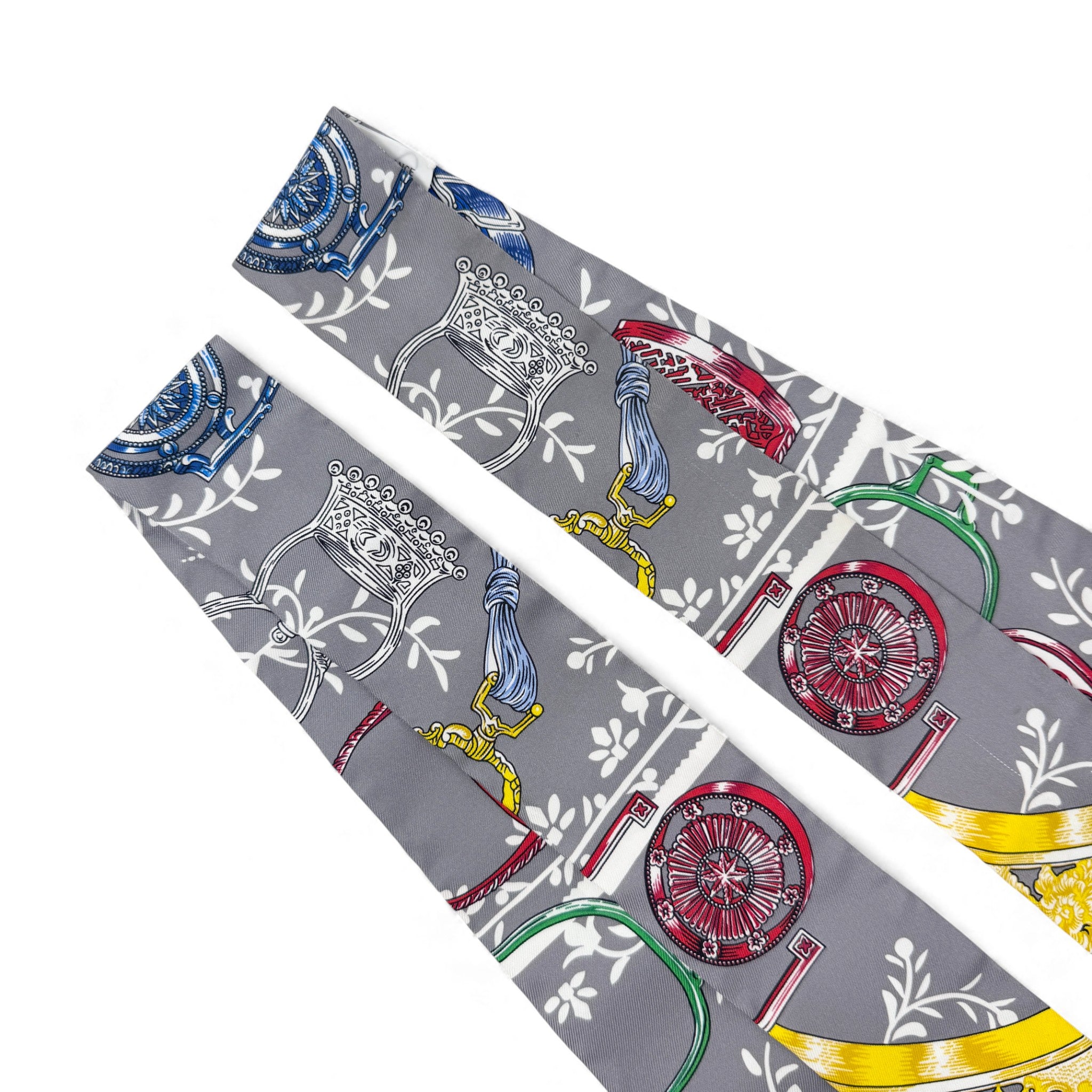 Hermes La Maison Des Carres Silk Twilly x2