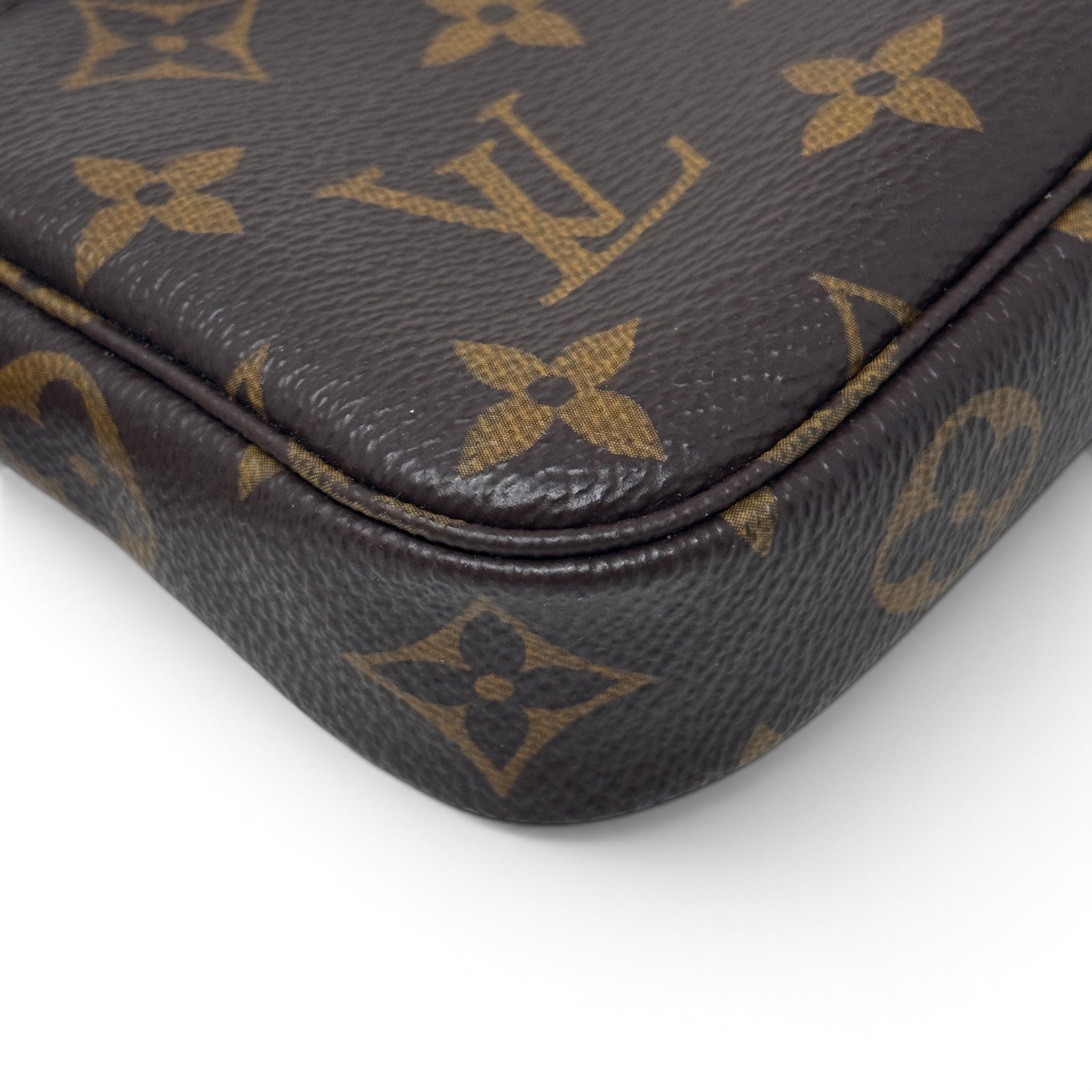 Louis Vuitton Monogram Mini Pochette