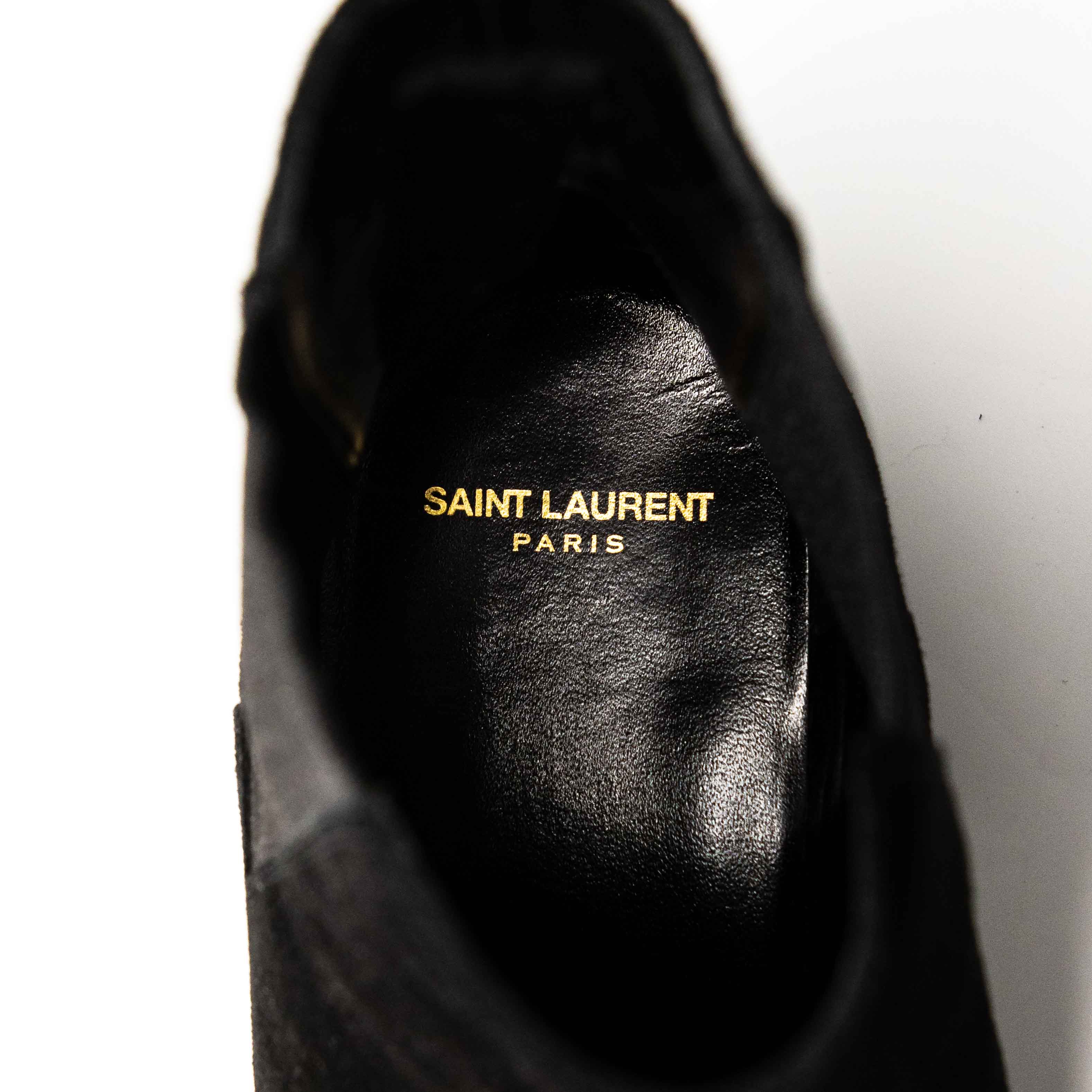 Saint Laurent Black Wyatt Chelsea Boots 42.5