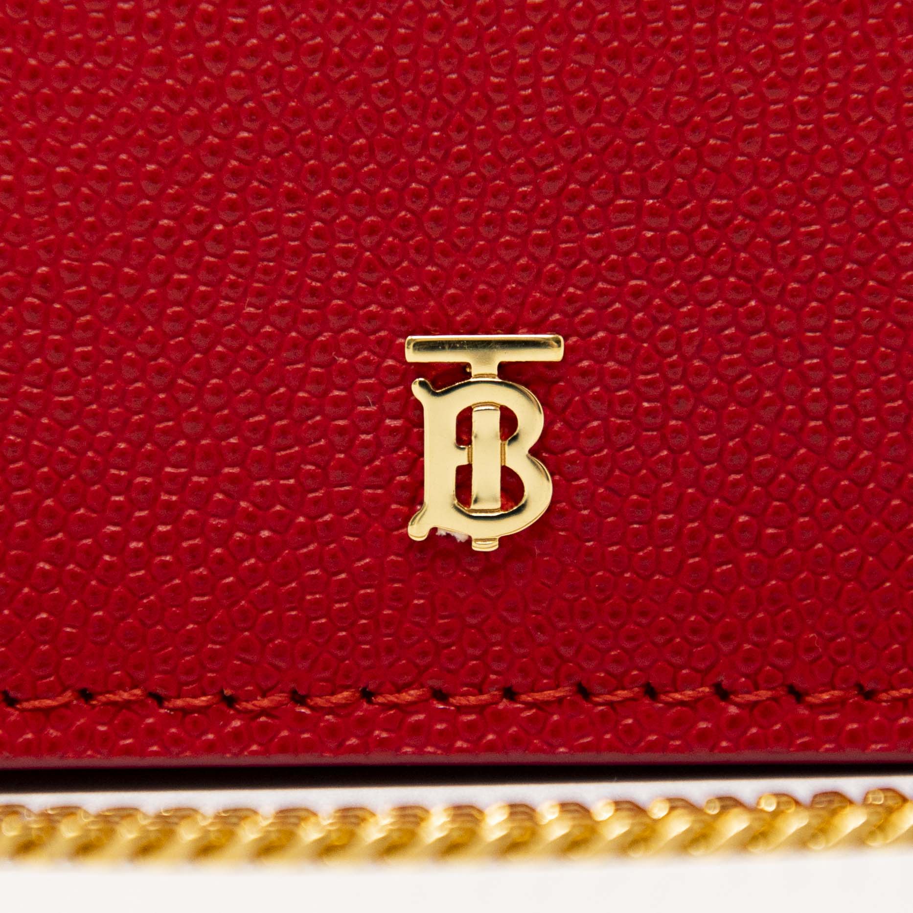 Burberry Red Card Holder On Chain | Jadore Couture