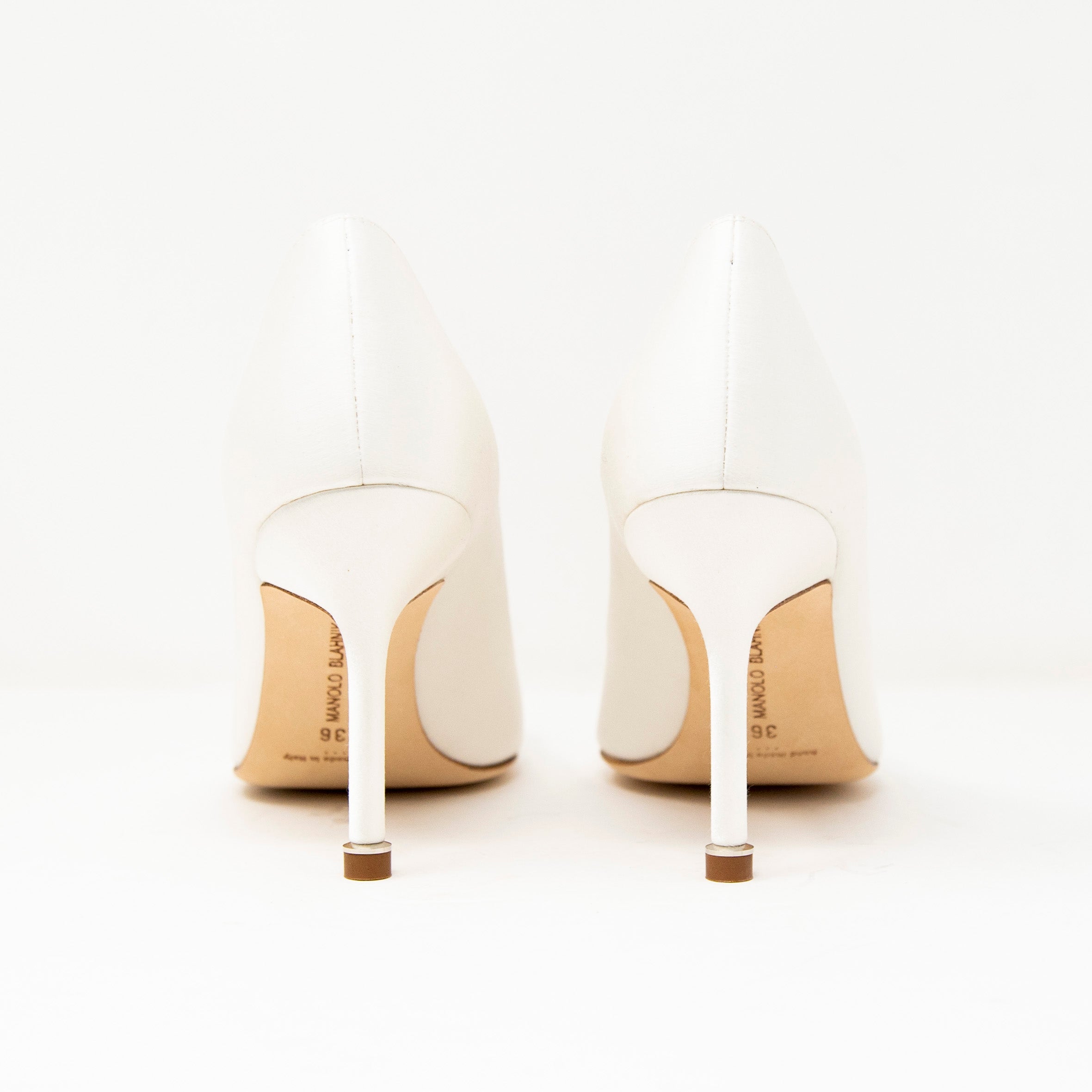 Manolo Blahnik White Satin Hangisi Pumps 36