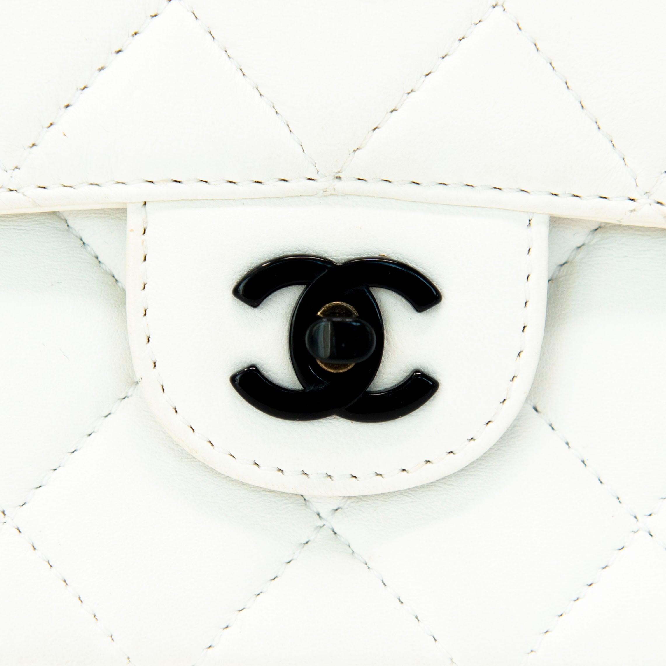 Chanel Vintage White Lambskin Flap Bag