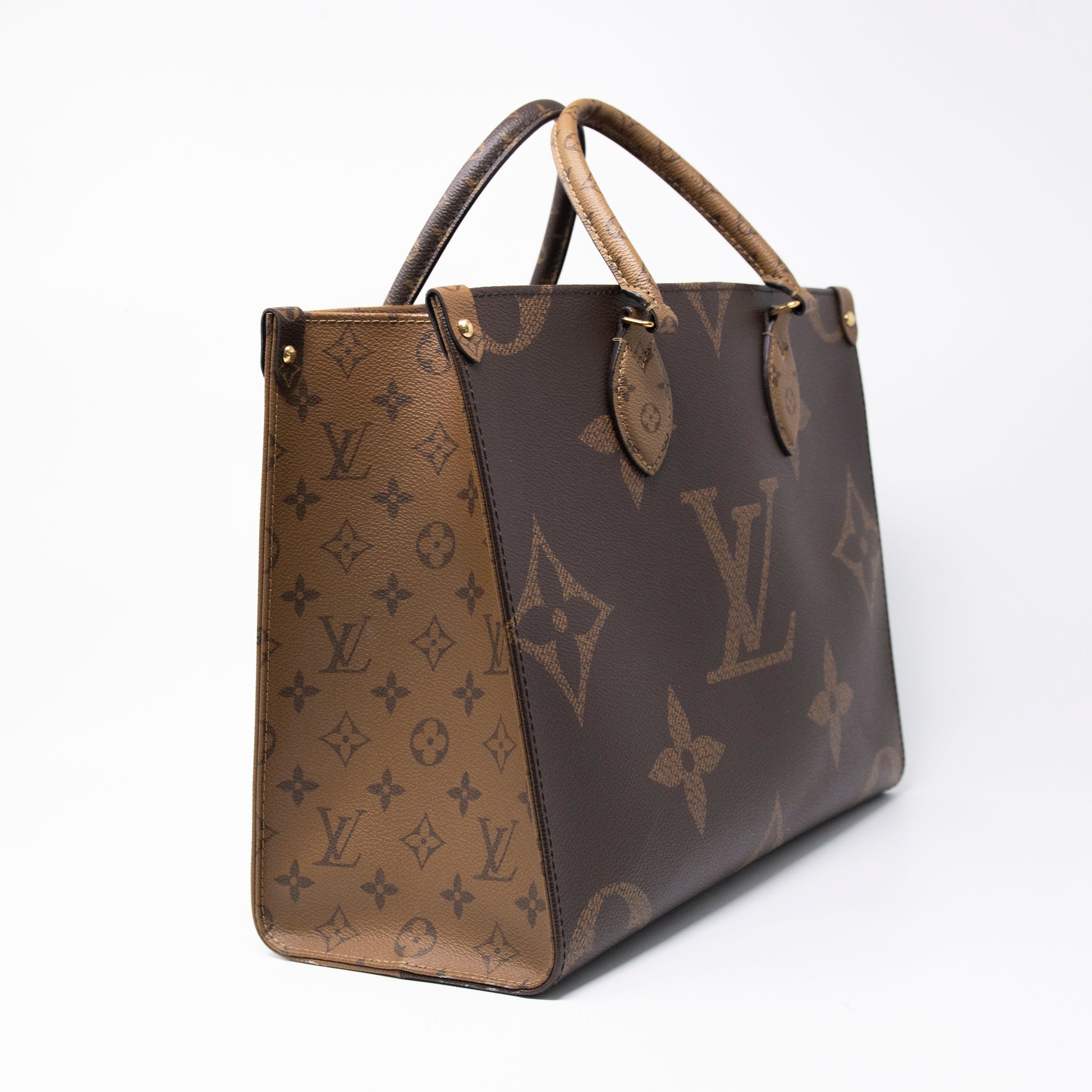 Louis Vuitton Reverse OnTheGo MM