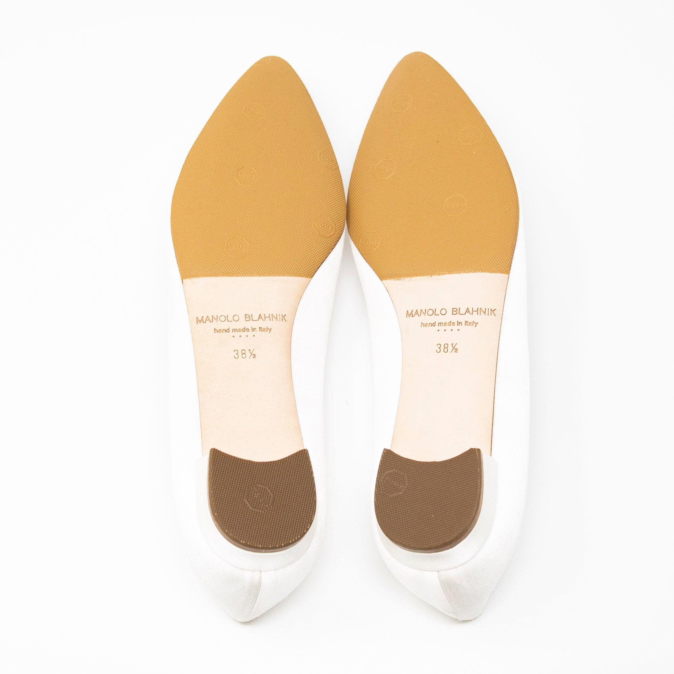 Manolo Blahnik Cream Hangisi Flats 38.5