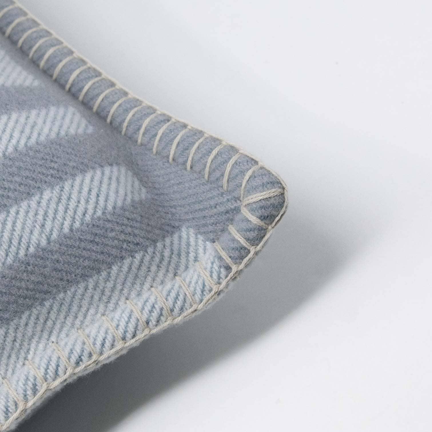 Hermes Gris Perle Ithaque Blanket & Small Pillow