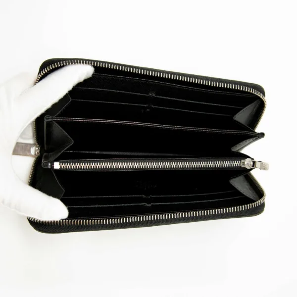 Louis Vuitton Black Epi Zippy Wallet